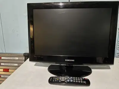Téléviseur Samsung 19 pouces, View more