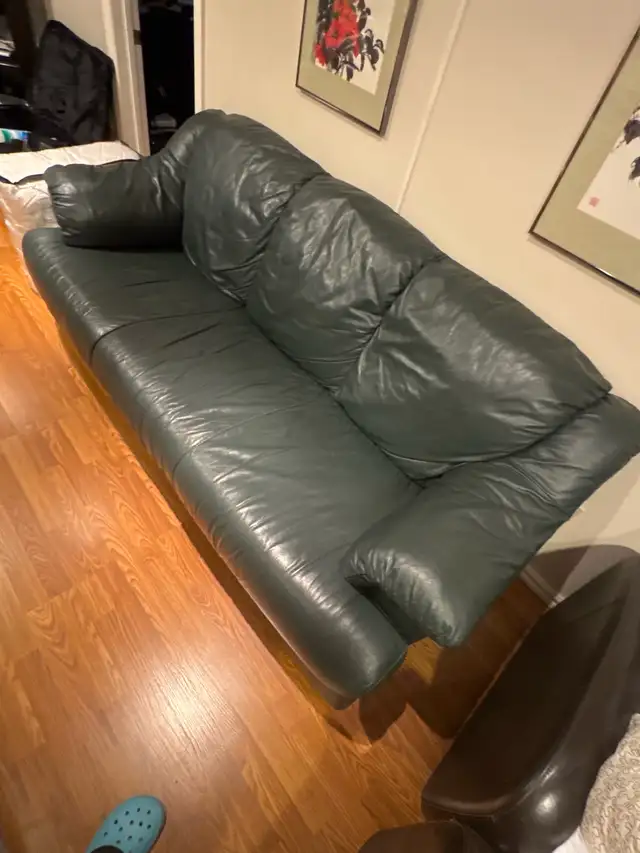 Natuzzi Sofa Genuine Leather Couch in Couches & Futons in City of Toronto - Image 3
