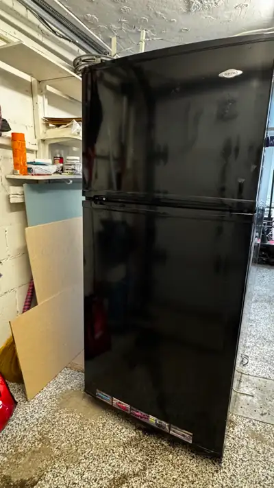 Réfrigérateur Maytag couleur noir, View more