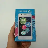 Neuf Samsung Galaxy z2