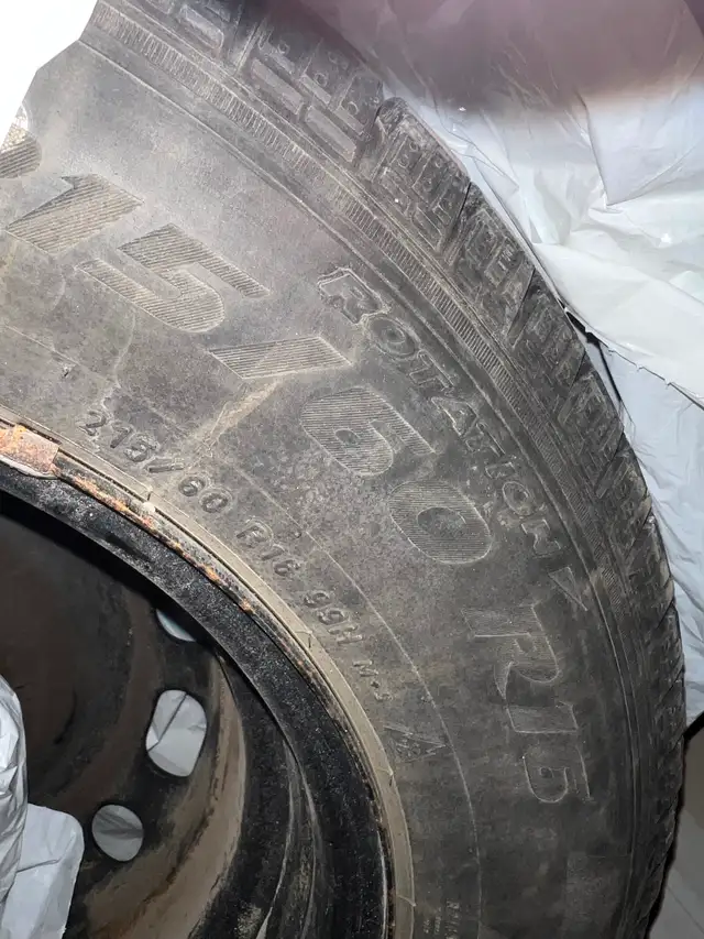 Winter tires on rims, 215/60 R16 99H in Tires & Rims in Ottawa - Image 3