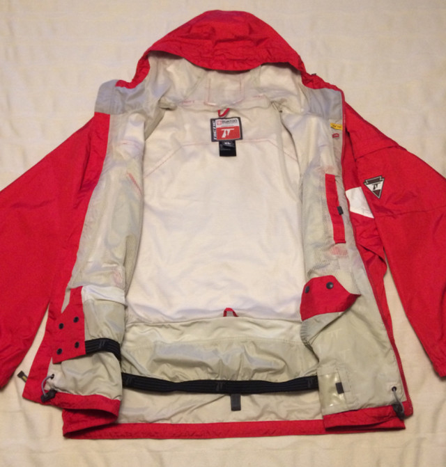 Vintage Burton Tactic snowboard light shell jacket in Snowboard in Calgary - Image 3