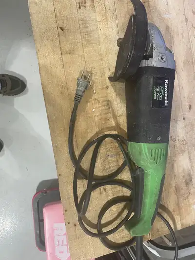 5 inch grinder, works great