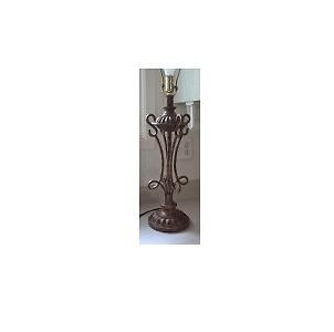 Rustic Wrought Iron Lamp in Arts & Collectibles in Oshawa / Durham Region - Image 4