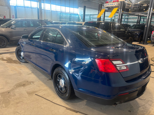 Ford Taurus Police Interceptor  in Cars & Trucks in Oshawa / Durham Region - Image 2