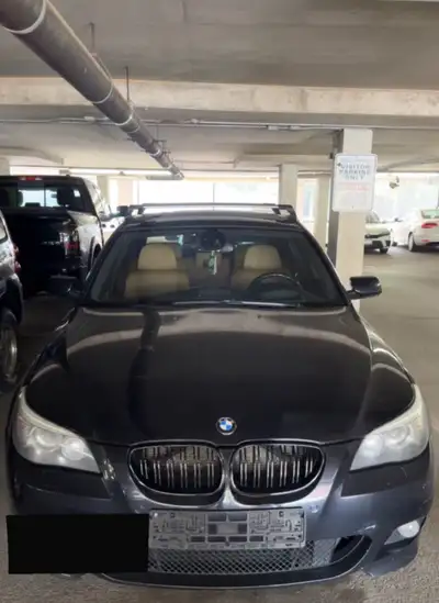 Hi, I’m selling my 2008 535xi. Car was well taken care of.lots of mods have been done to the vehicle...