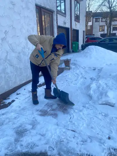 looking for a cash job., View more