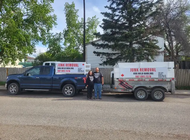 Fast Junk removal in Calgary call 587 893 7278