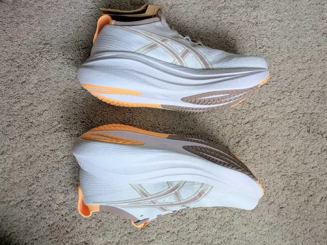ASICS Women's Gel-Nimbus 27 Running Shoes, size 9, brand-new in Clothing, Shoes & Accessories in Calgary - Image 5