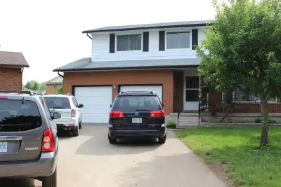 A beautiful and big house near Conestoga college, only one minute walking to the Doon campus. Now, a...