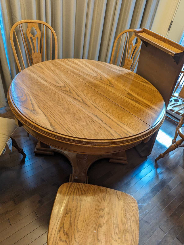 Solid Oak table with leaf & six chairs   in Dining Tables & Sets in Saint John