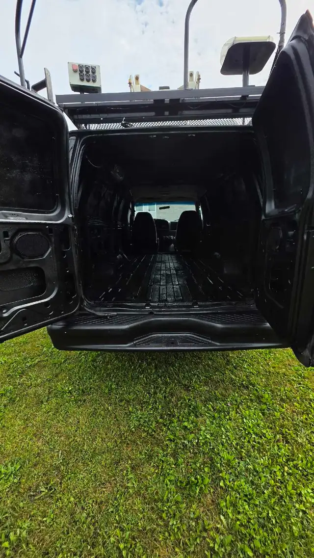 Ford Van535723965552404488