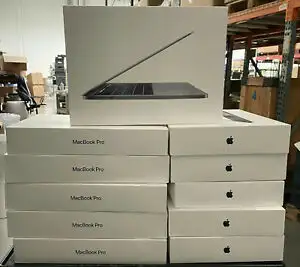 Liquidation Apple Macbook Pro Air Imac Ipad in Laptops in City of Montréal - Image 2