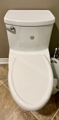 American Standards Cadet 3 Toilet