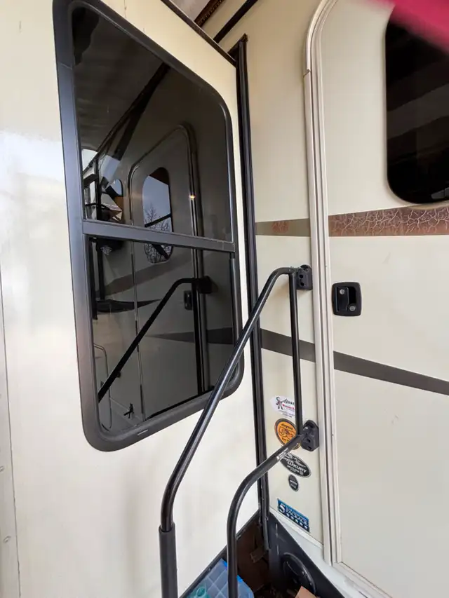 Rare front living room: 2019 Jayco North Point in Travel Trailers & Campers in Red Deer - Image 3