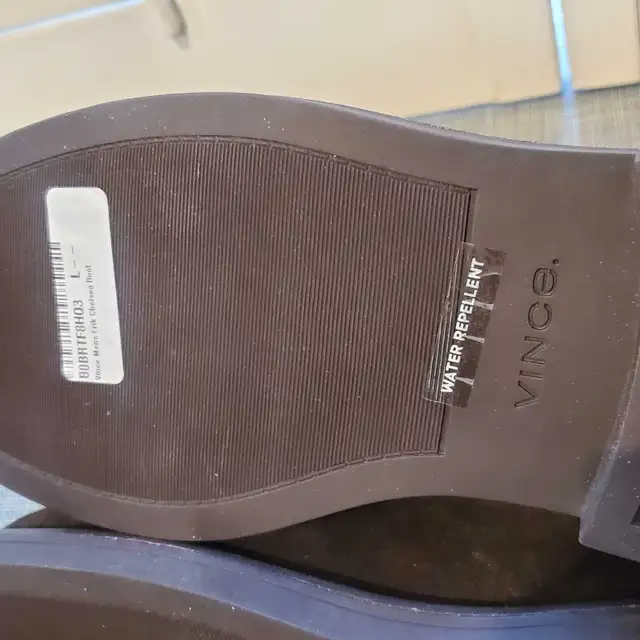 New SIZE 10 Vince Erik Chelsea Boot Suede + Dr. Scholls Insoles in Men's Shoes in Markham / York Region - Image 6