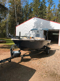 17’ Lowe aluminum fishing boat for sale