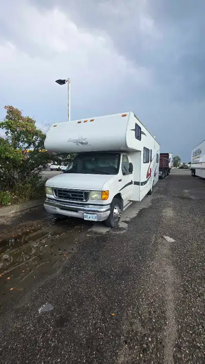 FOR SALE – 2003 Ford E450 Forest River Sunseeker Class C Motorhome For Price Contact 647-291-3005 ✅...