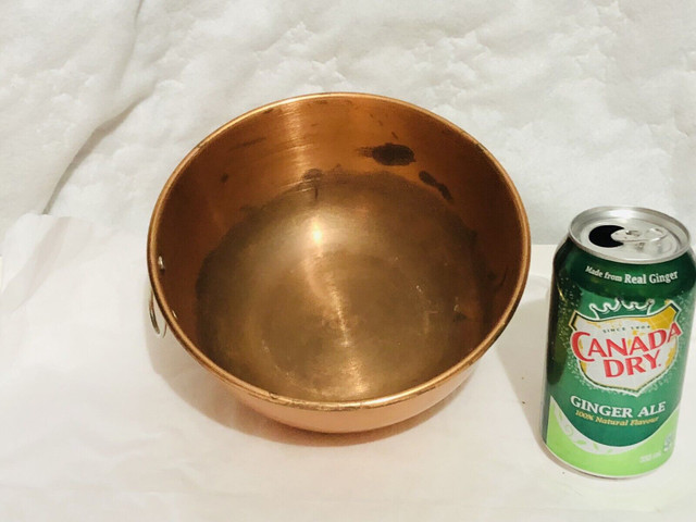 Large Copper bowl or planter  in Arts & Collectibles in Oshawa / Durham Region - Image 2
