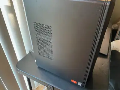 Gaming/work PC it has a 3060 super RTX 16 GB of RAM i71200 power, cable, and keyboard, and mouse inc...