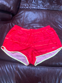 Women’s Nike size xl shorts with draw string
