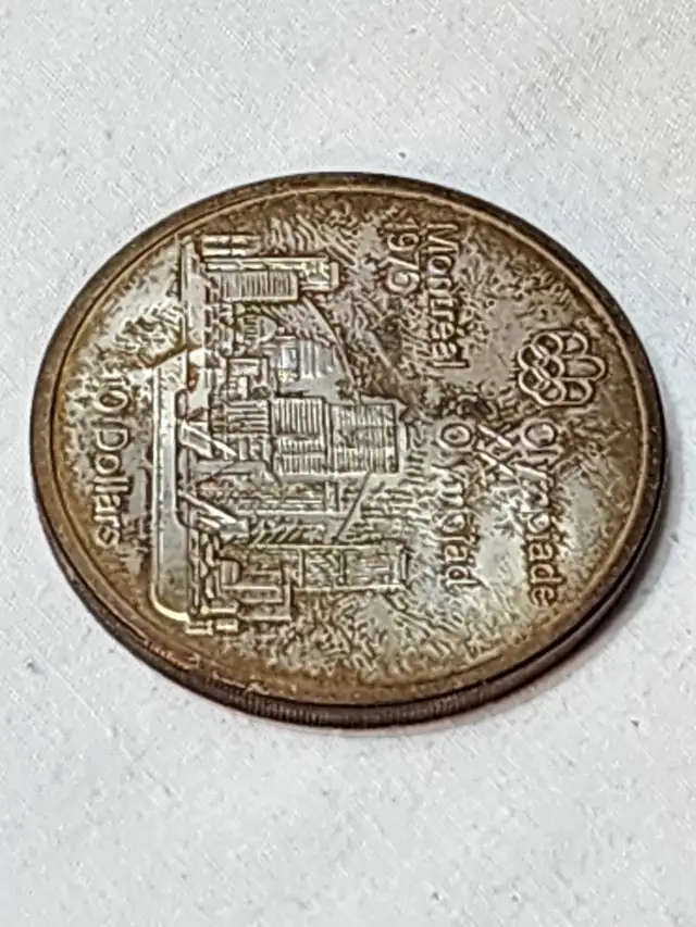 1976 $10 Montreal Skyline Olympic Sterling Silver Coin 1973 in Arts & Collectibles in City of Toronto - Image 6