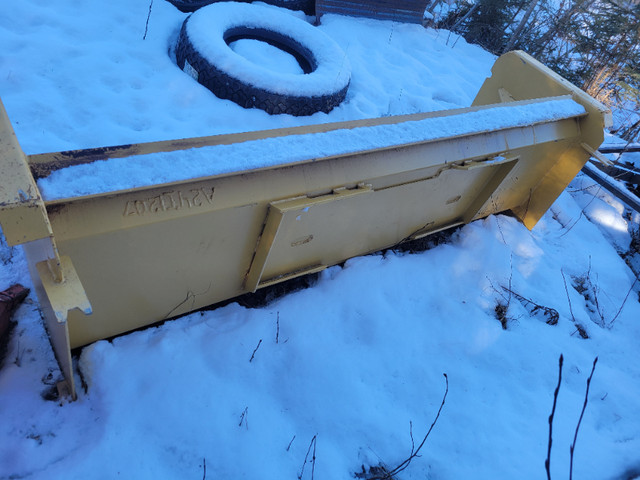 92 Inch Snow pusher,  Kubota Digging Bucket in ATV Parts, Trailers & Accessories in Saint John - Image 3