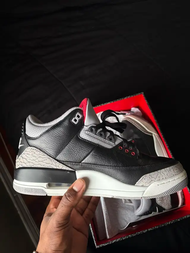 Jordan Cement 3s in Men's Shoes in Mississauga / Peel Region - Image 4