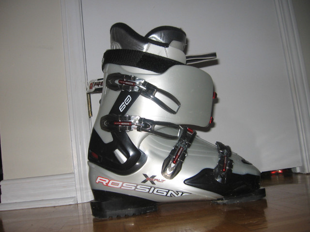 Bottes de ski alpin Rossignol 28,5 (10 pour homme) dans Ski  à Saint-Jean-sur-Richelieu - Image 3