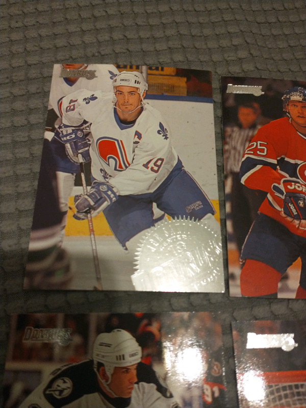 1994-1995 Donruss 6 NHL hockey cards incl Sakic in Arts & Collectibles in City of Toronto - Image 2