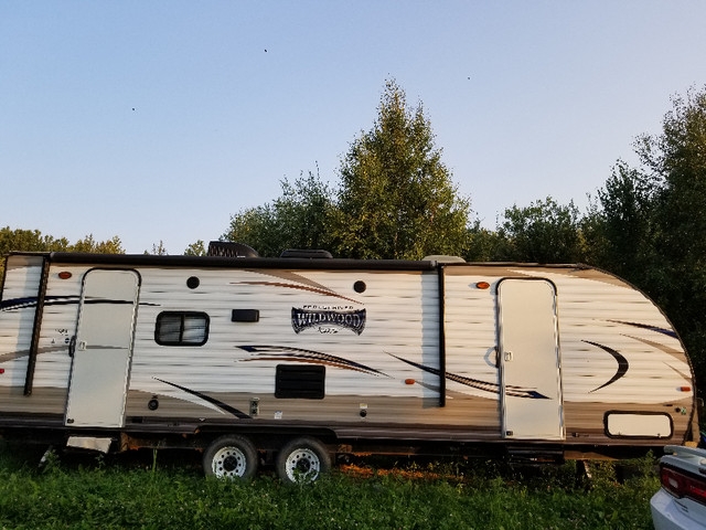 2017 Forest River Wild Wood 254XL Camper in Travel Trailers & Campers in Edmonton