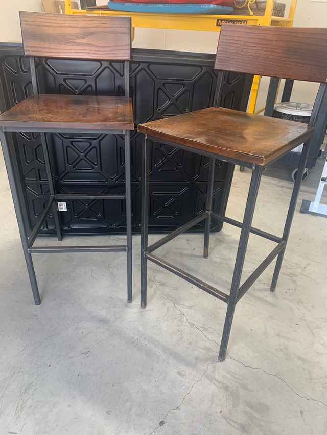 Pair of Kitchen or Bar Stools in Chairs & Recliners in Winnipeg