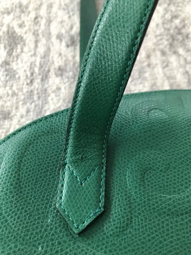 YSL Yves Saint Laurent Vintage Teal Arabesque Shoulder Bag in Women's - Bags & Wallets in Mississauga / Peel Region - Image 9