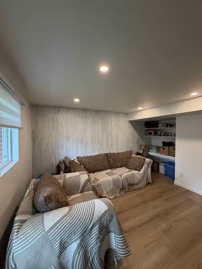 We have a cute, comfortable 1-bedroom suite in a great area of town, available October 2nd.. We’re l...
