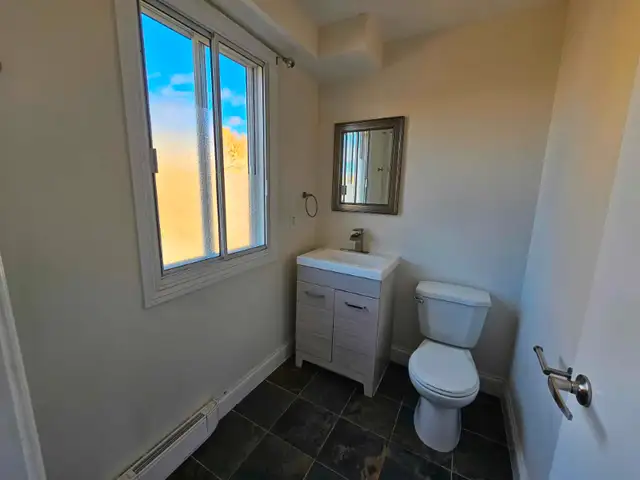 All Inclusive 1 Bedroom Apartment in Fort-Coulonge in Long Term Rentals in Pembroke - Image 7