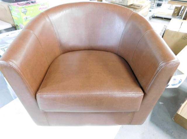 Barrel chair /New in Chairs & Recliners in Markham / York Region - Image 4