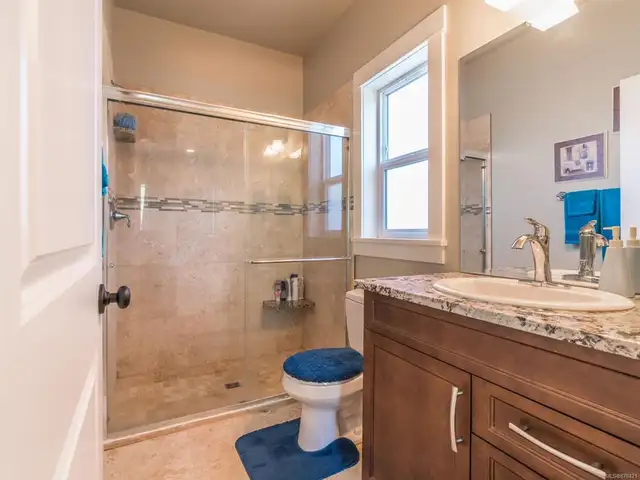 Beautiful 4-Bedroom Home in South Jingle Pot — $3,200 + Utili in Long Term Rentals in Nanaimo - Image 10