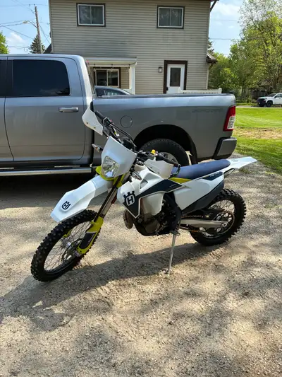 2021 husqvarna fe501s. Can be blue plated. Has 3085kms on it. 2nd owner. Lots done to it. New afterm...