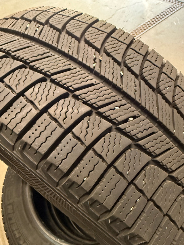 225/55/17 Michelin Xice 3  in Tires & Rims in Oshawa / Durham Region - Image 3