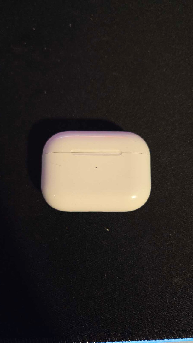 Airpods Pro 2nd Generation in Headphones in Mississauga / Peel Region - Image 4