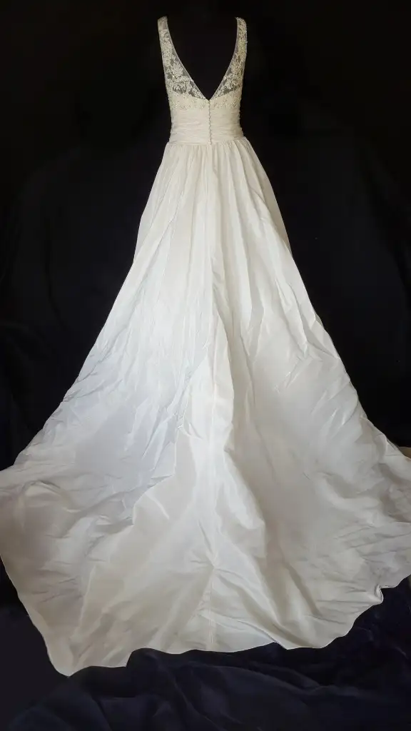 Princess Wedding Dress in Wedding in Saskatoon - Image 7