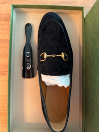 Gucci loafers (Basically brand new)
