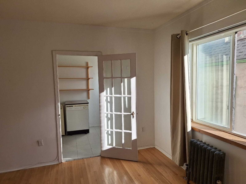 Spacious Character Apartment for Sublet 2