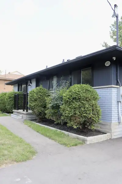 CONVENIENTLY LOCATED - LEGAL 1 PRIVATE BEDROOM FOR RENT ( DUPLEX). BRAND NEW! NEVER LIVED IN BEFORE....