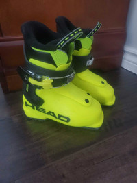 Head z1 youth ski boot size 16.5