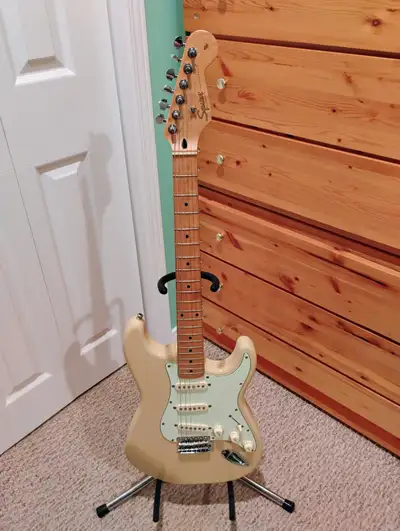 1997 Squier Pro Tone Series Stratocaster $500, View more