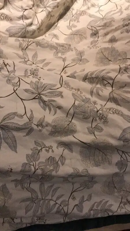 Queen size blanket in Bedding in Peterborough - Image 4