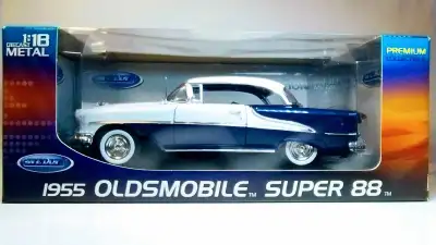 Welly 1955 Oldsmobile Super 88, View more