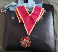 Vintage Free Mason's Apron and Medallion