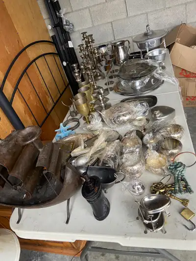 Assorted silver plated dinnerware, other dinnerware, range of prices, will consider offers *some ite...